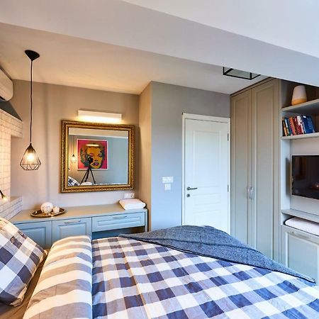 Stylish And High-End Designer Apartments In City Center صوفيا المظهر الخارجي الصورة