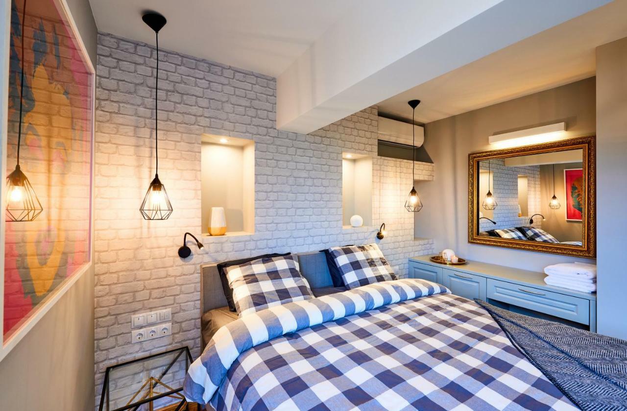 Stylish And High-End Designer Apartments In City Center صوفيا المظهر الخارجي الصورة