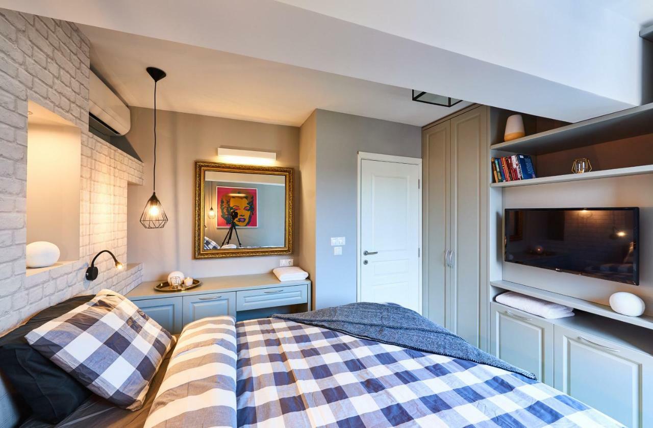 Stylish And High-End Designer Apartments In City Center صوفيا المظهر الخارجي الصورة