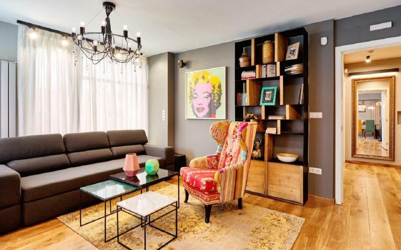 Stylish And High-End Designer Apartments In City Center صوفيا المظهر الخارجي الصورة